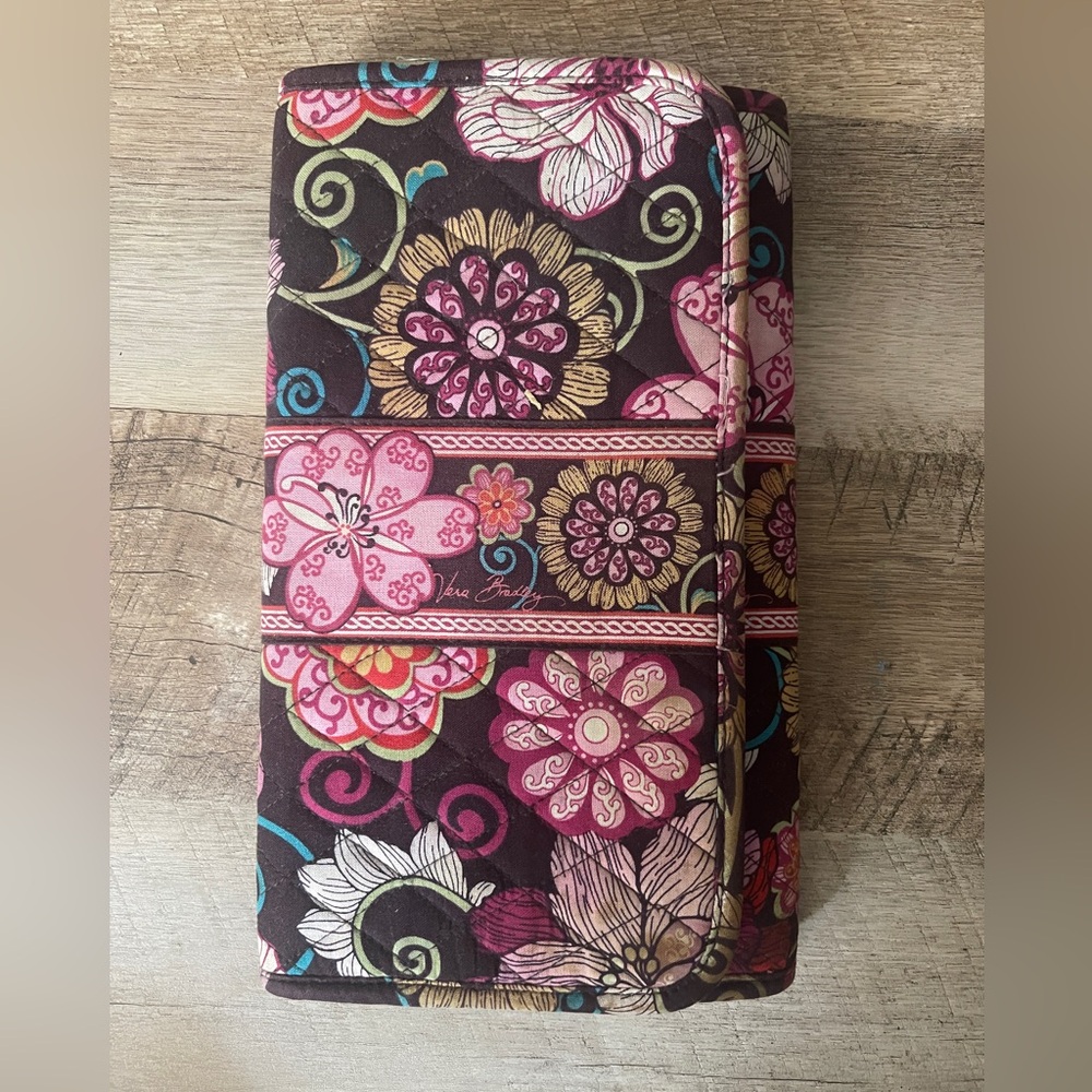 CD CASE
vera bradley